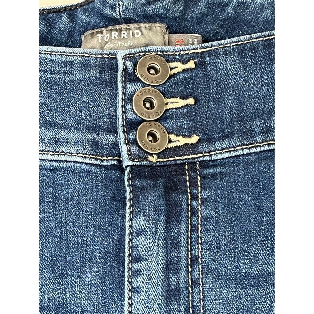 Torrid Three Button Super Soft Denim Jeggings, Si… - image 3